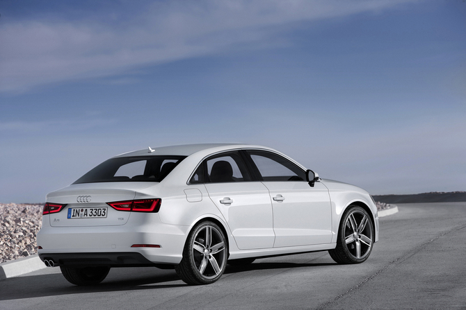 Audi A3 Limousine 2.0 TDI quattro clean iesel S tronic Audi A3 Limousine 2.0 TDI quattro clean iesel S tronic