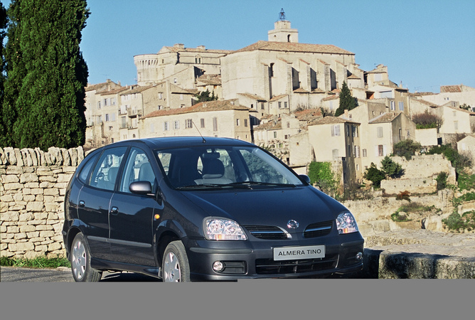 Nissan Almera Tino 2.2 dCi Nissan Almera Tino 2.2 dCi