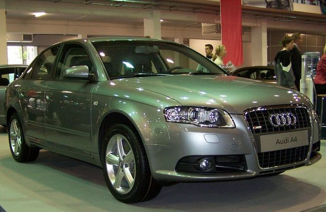Audi A4 3.0 TDI quattro Audi A4 3.0 TDI quattro