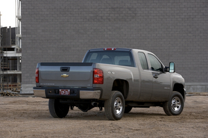 Chevrolet Silverado 2500HD Extended Cab 4WD Work Truck Standard Box