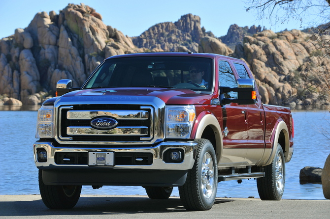 Ford F-Series Super Duty 156-in. WB King Ranch Styleside Crew Cab 4x2 Ford F-Series Super Duty 156-in. WB King Ranch Styleside Crew Cab 4x2
