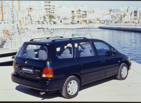 Honda Shuttle 2.2i ES Honda Shuttle 2.2i ES