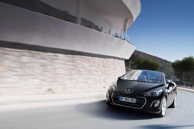 Peugeot 308 CC 1.6 e-HDI 112 Peugeot 308 CC 1.6 e-HDI 112