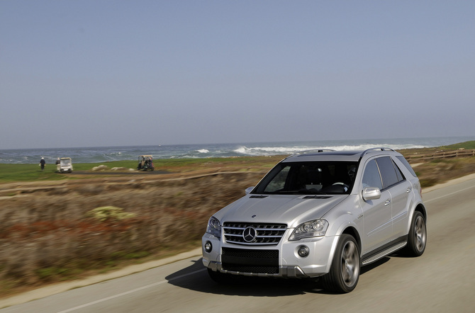 Mercedes-Benz ML 63 AMG Auto. (FL) Mercedes-Benz ML 63 AMG Auto. (FL)