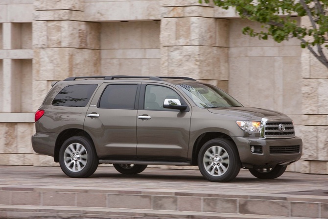 Toyota Sequoia Platinum 4X4 Toyota Sequoia Platinum 4X4