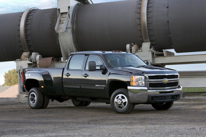 Chevrolet Silverado 3500HD Crew Cab 2WD LTZ Long Box DRW