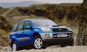 The second generation added a diesel engine and more sophisticated all-wheel drive system