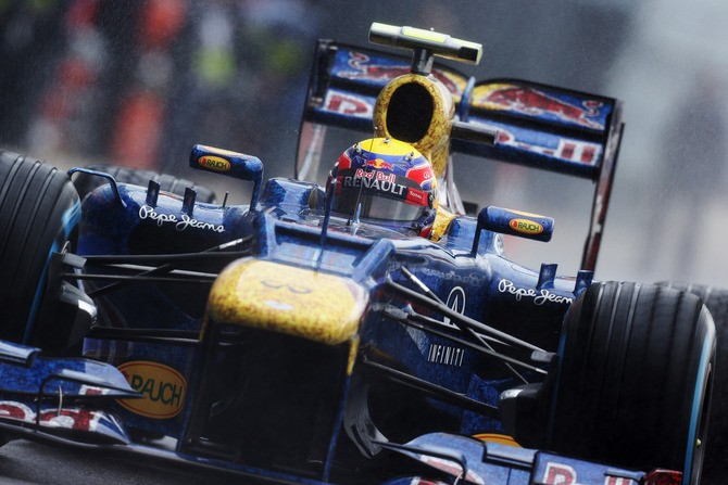 Webber hunted down Alonso for nearly the entire race to take the win Webber hunted down Alonso for nearly the entire race to take the win