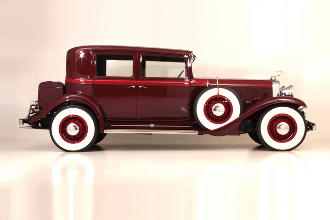 Cadillac V-12 Town Sedan by Fisher Cadillac V-12 Town Sedan by Fisher