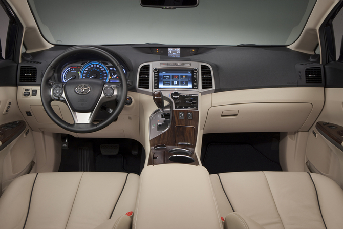 Toyota Venza Gets New Bumper and More Standard Features for 2013 Toyota Venza Gets New Bumper and More Standard Features for 2013