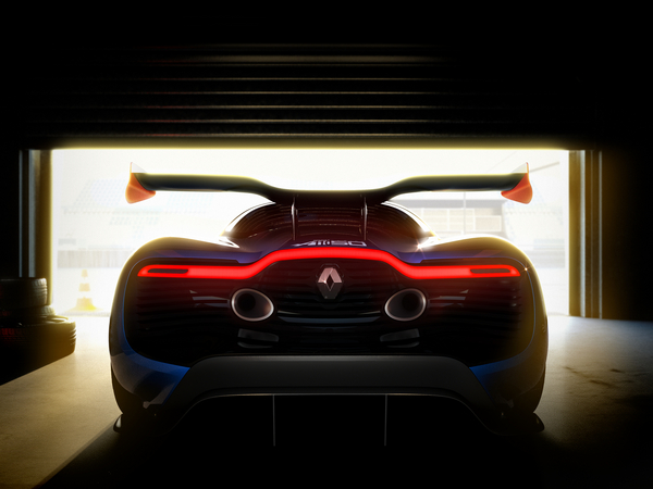 The rear is modified to cool the six-speed sequential gearbox The rear is modified to cool the six-speed sequential gearbox