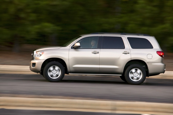 Toyota Sequoia SR5 4.7L 4X4 Toyota Sequoia SR5 4.7L 4X4