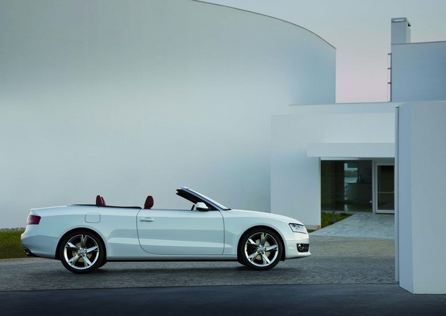 Audi A5 Cabriolet 3.2 FSI S tronic quattro Audi A5 Cabriolet 3.2 FSI S tronic quattro