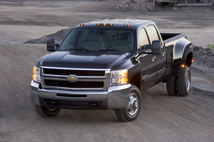 Chevrolet Silverado 3500HD Crew Cab 2WD LTZ Long Box SRW