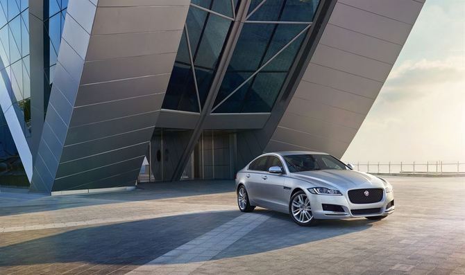 Jaguar XF 35t AWD Jaguar XF 35t AWD