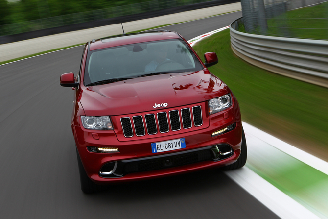 Versão mais potente do Grand Cherokee chega à Europa Versão mais potente do Grand Cherokee chega à Europa