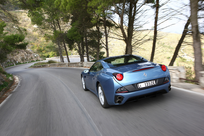 It is the first Ferrari with a folding metal roof It is the first Ferrari with a folding metal roof