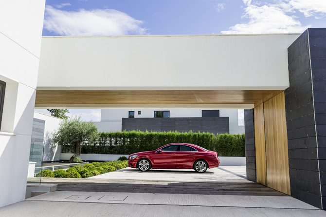 Mercedes launches CLA to reach out to young drivers Mercedes launches CLA to reach out to young drivers