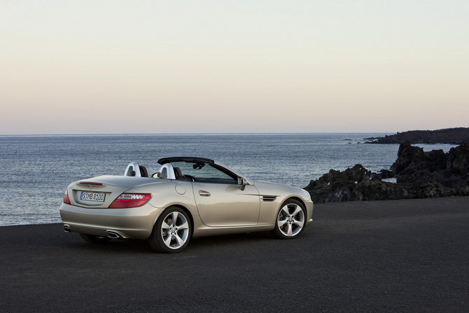 Third generation of Mercedes-Benz SLK unveiled Third generation of Mercedes-Benz SLK unveiled