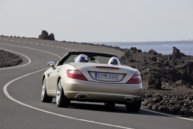 Third generation of Mercedes-Benz SLK unveiled Third generation of Mercedes-Benz SLK unveiled