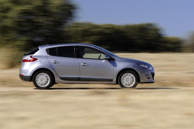 Renault Mégane III Société 1.5 dCi 90cv FAP ECO2 Confort Renault Mégane III Société 1.5 dCi 90cv FAP ECO2 Confort