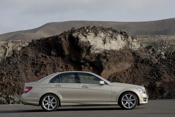 Mercedes-Benz C 180 BlueEFFICIENCY Saloon Mercedes-Benz C 180 BlueEFFICIENCY Saloon