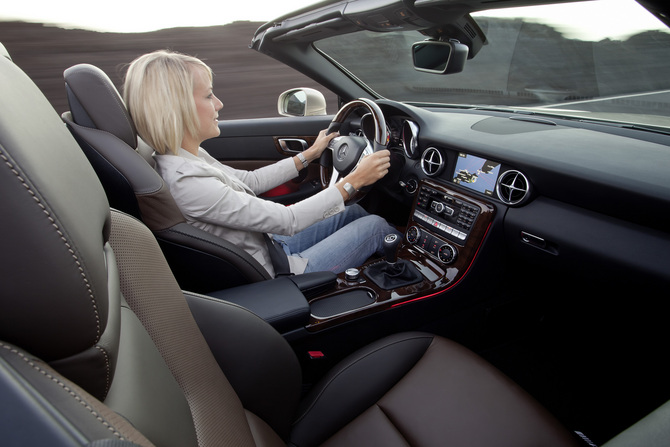 Third generation of Mercedes-Benz SLK unveiled Third generation of Mercedes-Benz SLK unveiled