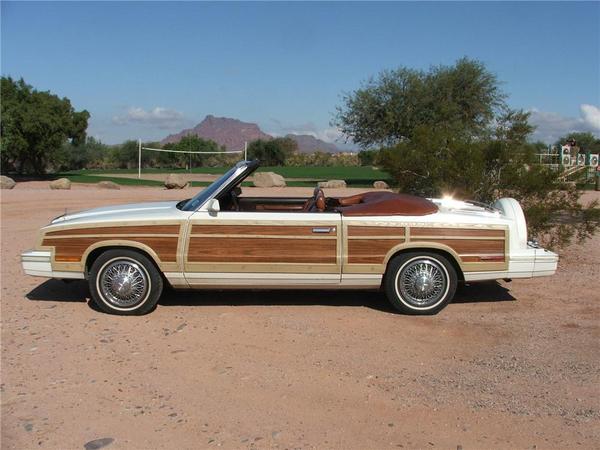 Chrysler Le Baron Town & Country Limited Edition Chrysler Le Baron Town & Country Limited Edition