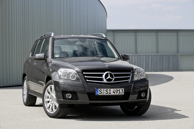 Mercedes-Benz GLK 220 CDI BlueEfficiency Mercedes-Benz GLK 220 CDI BlueEfficiency