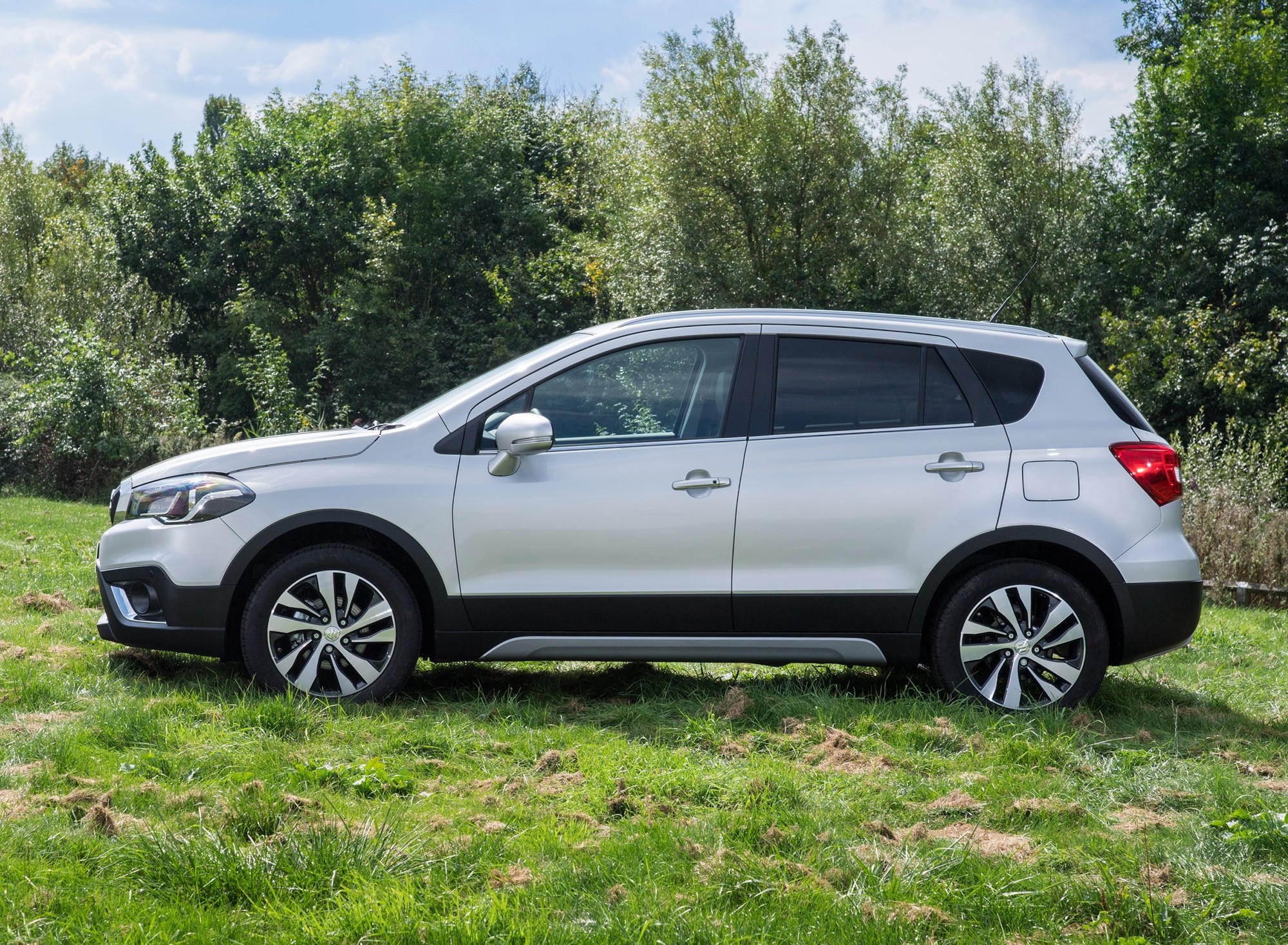 Suzuki S-Cross 1.6 DDiS GLX 4WD