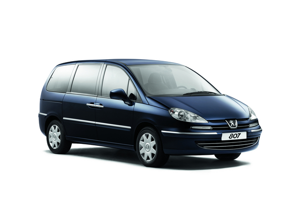 La Peugeot 807 se décline en trois motorisations La Peugeot 807 se décline en trois motorisations