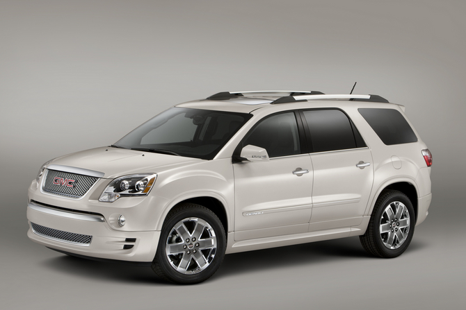 GMC Acadia Denali FWD GMC Acadia Denali FWD