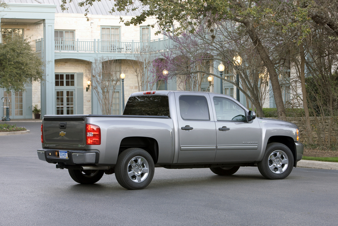 Chevrolet Silverado 2HY Short Box Chevrolet Silverado 2HY Short Box
