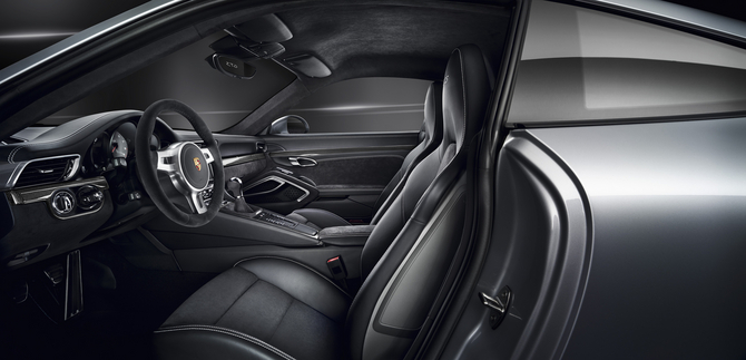 Porsche 911 Carrera 4 GTS Porsche 911 Carrera 4 GTS