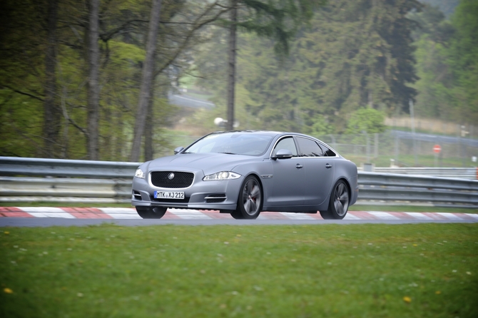 Jaguar XJ Speed Ring Taxi Jaguar XJ Speed Ring Taxi