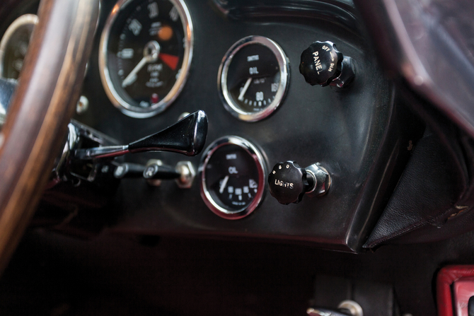 Aston Martin DB5 Aston Martin DB5