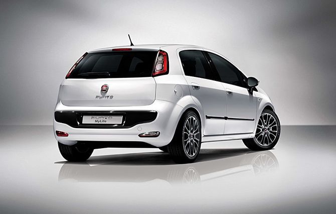 Fiat Punto Evo 1.3 Multijet 16v 85hp My Life TomTom S&S Fiat Punto Evo 1.3 Multijet 16v 85hp My Life TomTom S&S