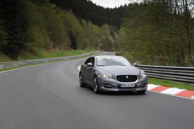 Jaguar XJ Sport Ring Taxi Jaguar XJ Sport Ring Taxi