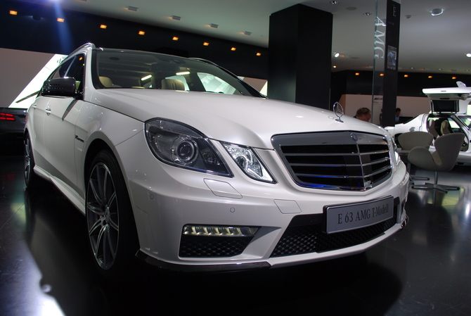 Mercedes-Benz E 63 AMG T-Modell Mercedes-Benz E 63 AMG T-Modell