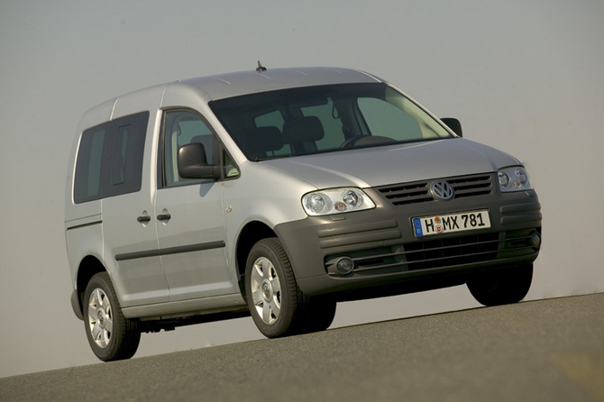 Volkswagen Caddy 2.0 TDI 140cv Kombi Extra 7L. Volkswagen Caddy 2.0 TDI 140cv Kombi Extra 7L.