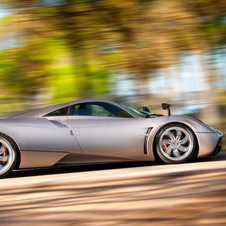 Pagani produz documentário sobre criação do Huayra Pagani produz documentário sobre criação do Huayra