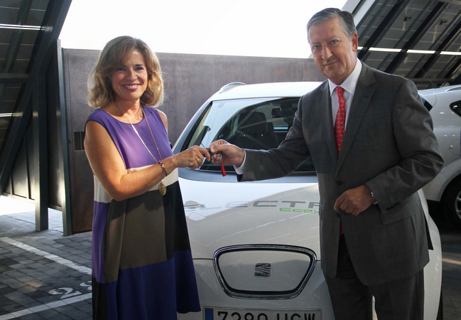 The city hall in Madrid has received two Altea XL EVs from Seat The city hall in Madrid has received two Altea XL EVs from Seat