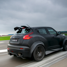 The Juke-R only has the ‘old’ GT-R 485 hp engine and the less favoured gearbox, but the rest of the car is so much more fun. The Juke-R only has the ‘old’ GT-R 485 hp engine and the less favoured gearbox, but the rest of the car is so much more fun.