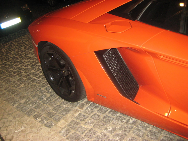 Lamborghini Aventador LP 700-4 Lamborghini Aventador LP 700-4