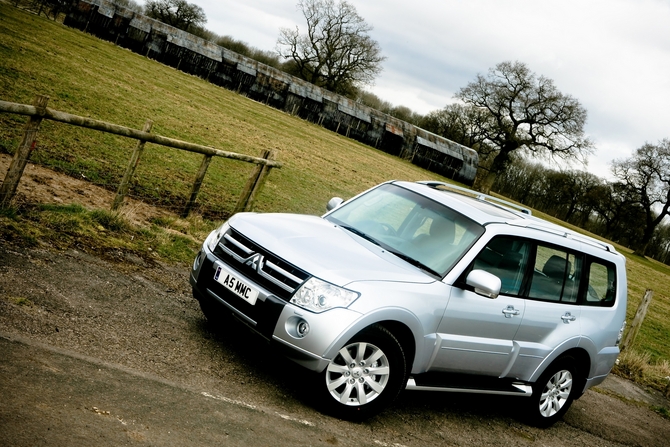 Mitsubishi Shogun 4 Mitsubishi Shogun 4
