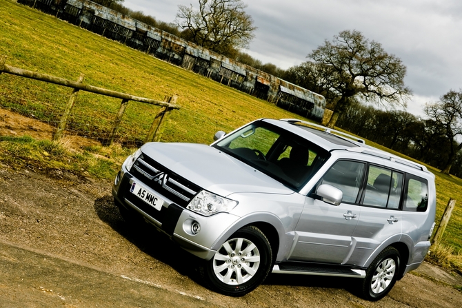 Mitsubishi Shogun 4 Mitsubishi Shogun 4
