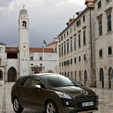 Peugeot 3008 1.6 THP Exclusive Peugeot 3008 1.6 THP Exclusive
