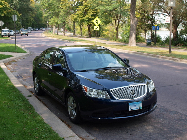 Car producers use noise reduction engineering for quieter cars Car producers use noise reduction engineering for quieter cars