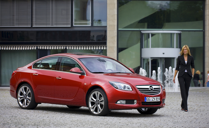 Opel Insignia 2.0 Turbo Sport 4x4 Opel Insignia 2.0 Turbo Sport 4x4