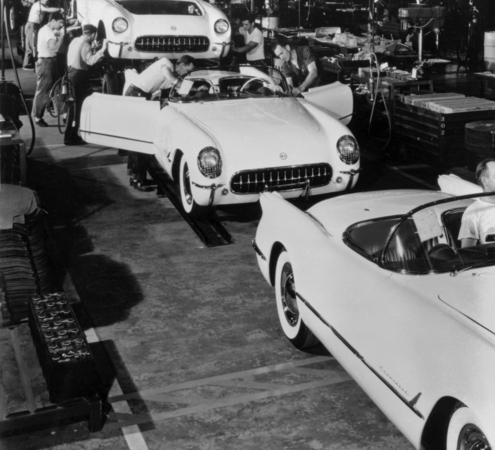 Tous les modèles de 1953 étaient laqués Polo blanc Tous les modèles de 1953 étaient laqués Polo blanc